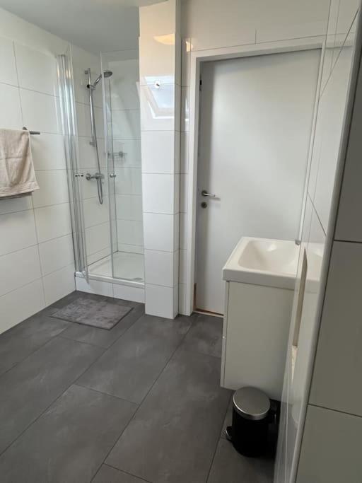Cozy City Center Apartment Грац Экстерьер фото