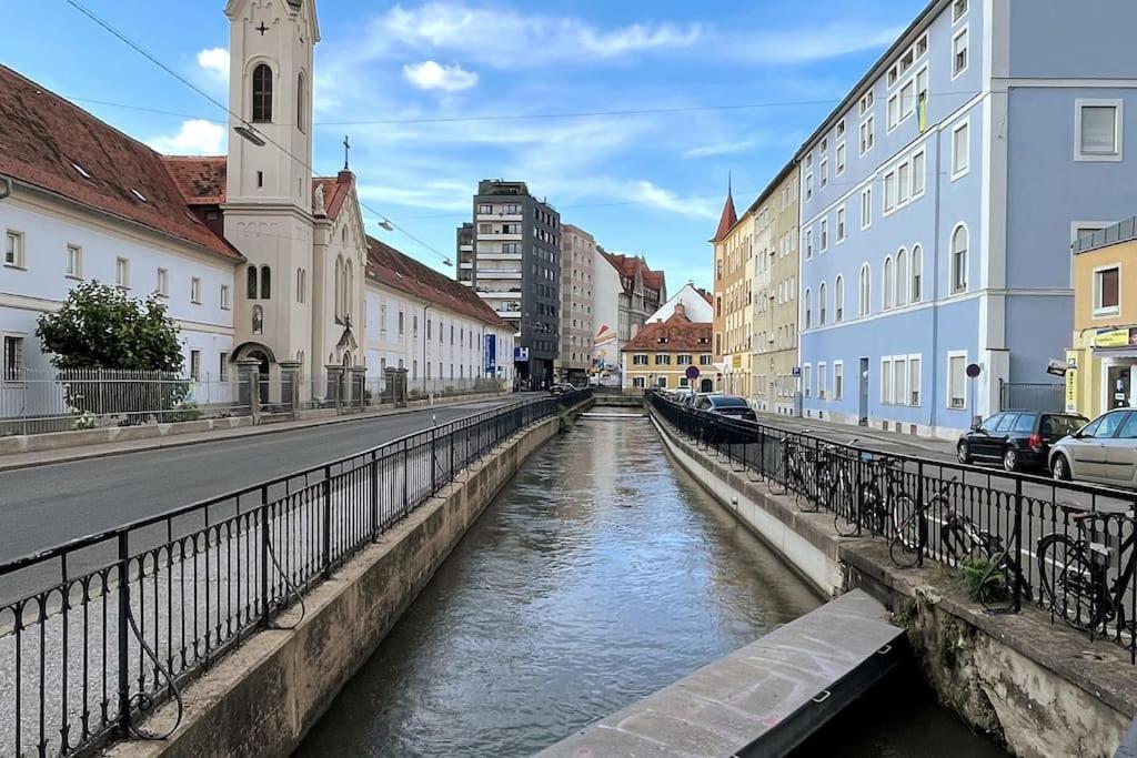 Cozy City Center Apartment Грац Экстерьер фото
