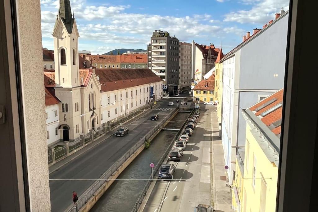 Cozy City Center Apartment Грац Экстерьер фото
